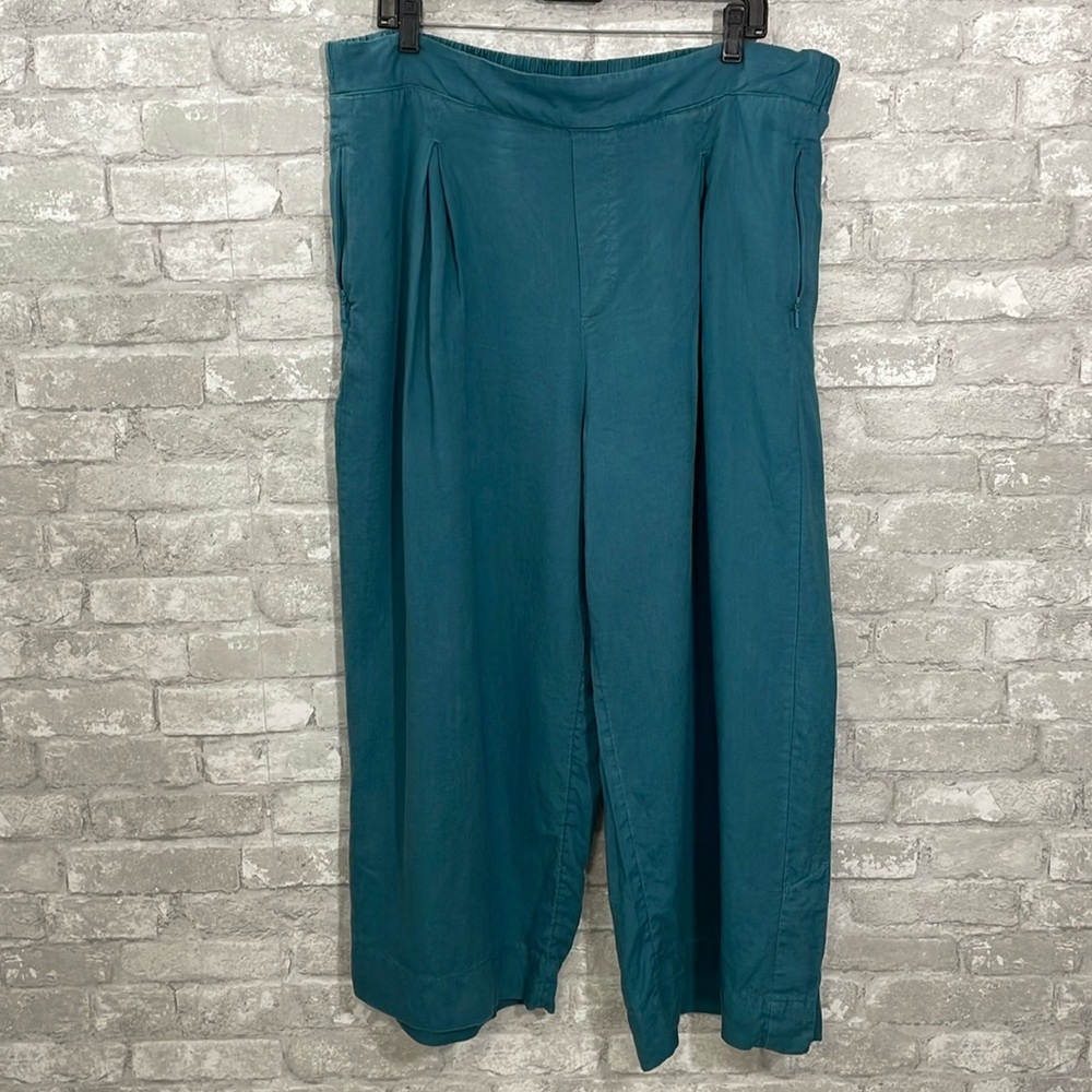 ATHLETA PLAYA LINEN WIDE LEG CROP PANT - Picture 3 of 10